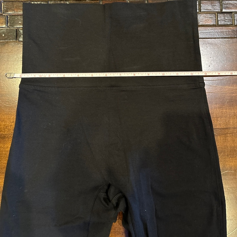 NWT S/M Indigo Luna EDEN Capri